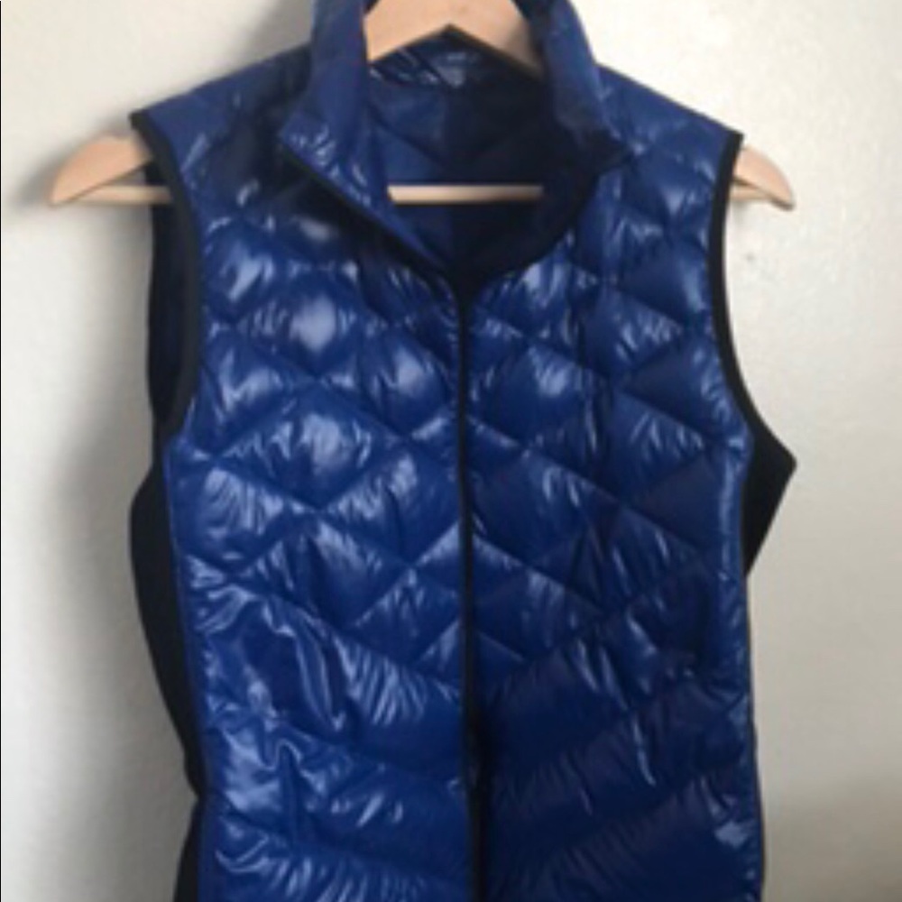 Lucy Women’s Thermal Vest Size: M